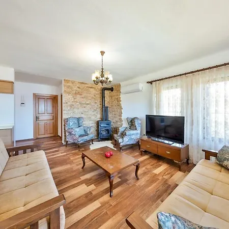 Location Zero To Meis In Вилла Каш