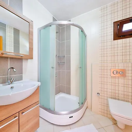 Location Zero To Meis In Вилла Каш