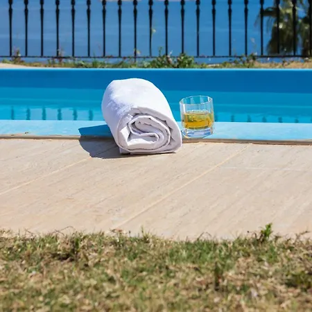 Вилла Location Zero To Meis In