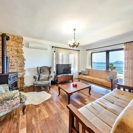 Вилла Location Zero To Meis In